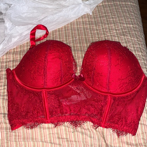 VS BRA - Picture 1 of 3